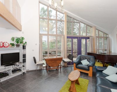 Modern inner city 3 bed eco house